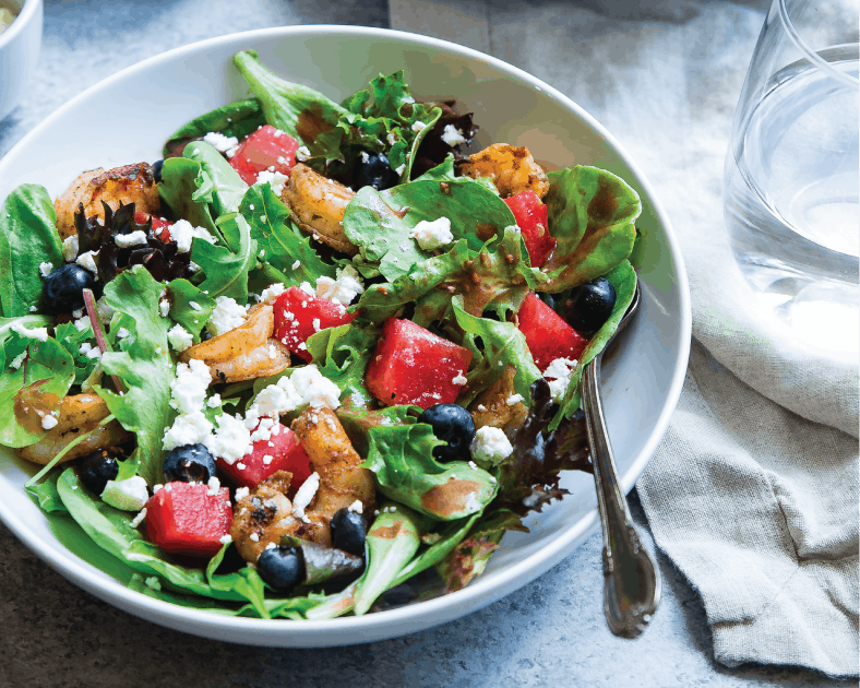 Salad with many toppings